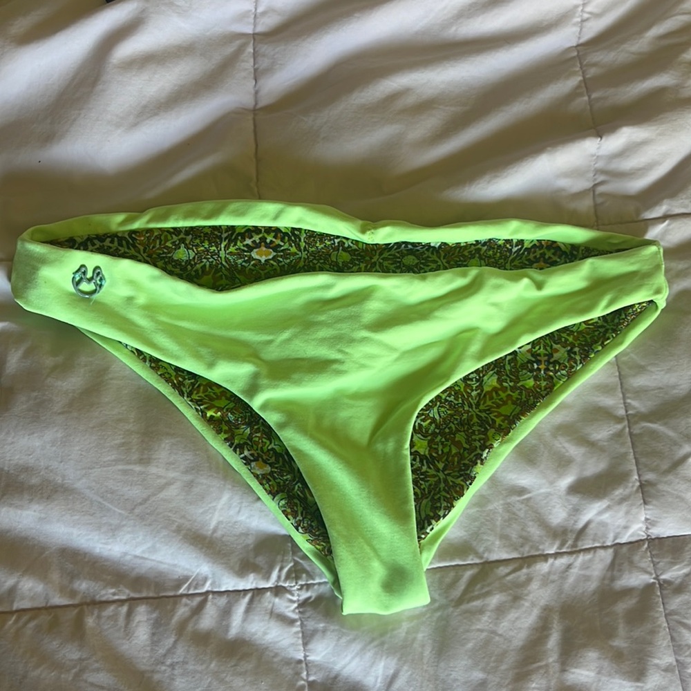 Neon green scrunched bikini bottoms size small